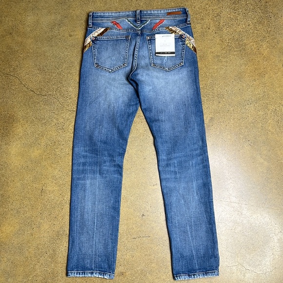 NEW Anthropologie Pilcro Slim Boyfriend Straight Leg Embellished Denim Jeans 25 - Picture 7 of 12